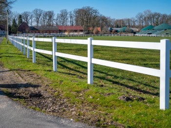 Reitplatz-Einzäunung