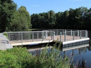Schwimmpodest Südstadt-Teich BI-Sennestadt