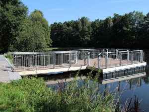 Schwimmpodest Südstadt-Teich BI-Sennestadt